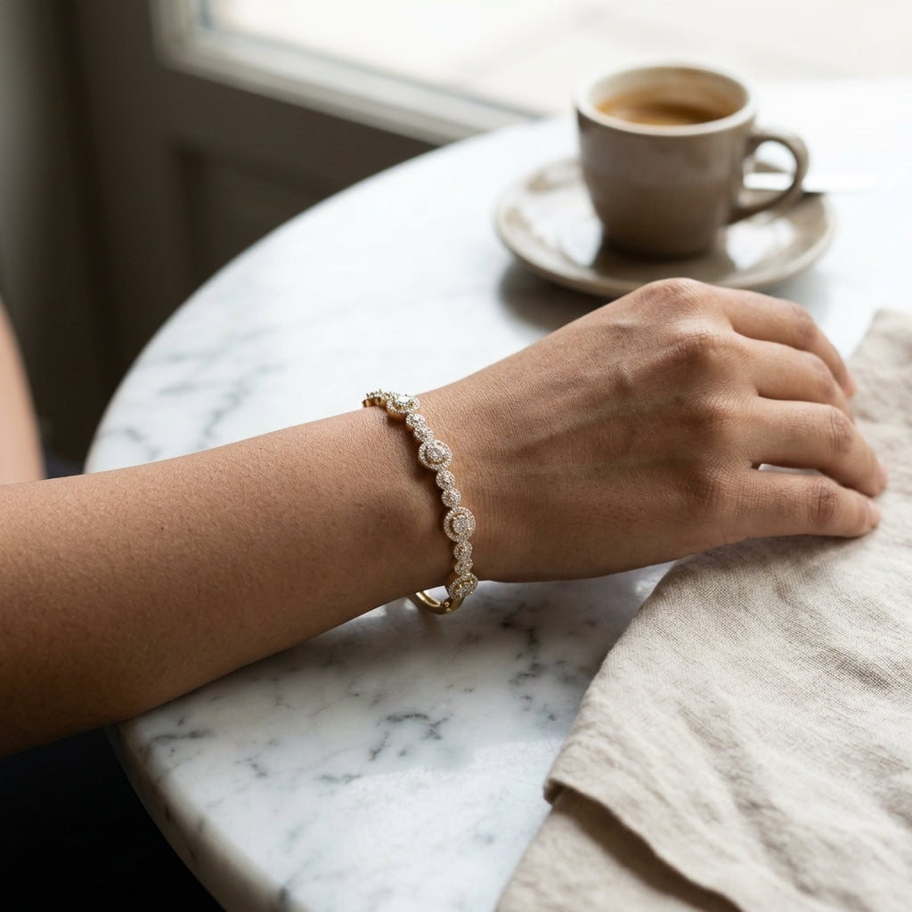 The Cyra Alternating Bangle