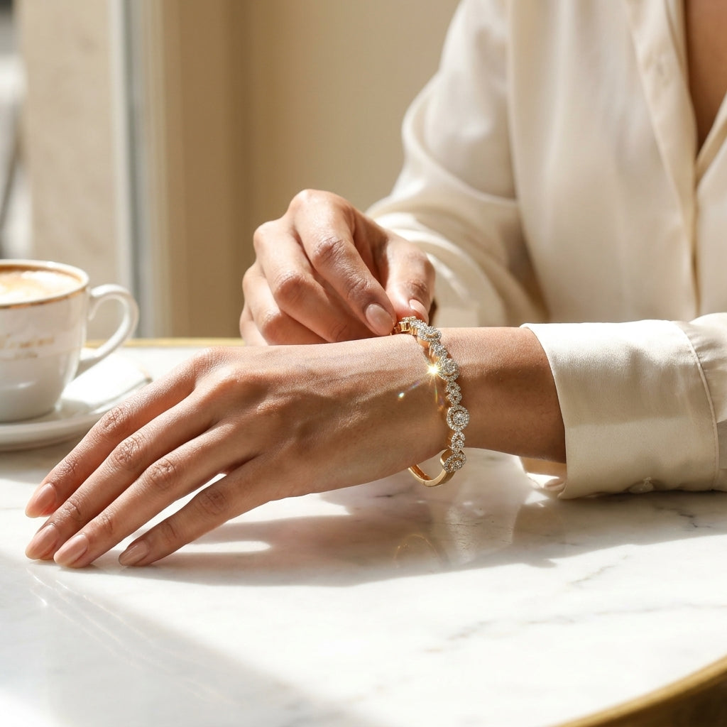 The Cyra Alternating Bangle