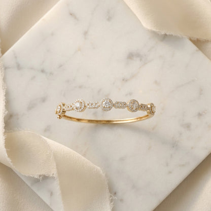The Cyra Alternating Bangle